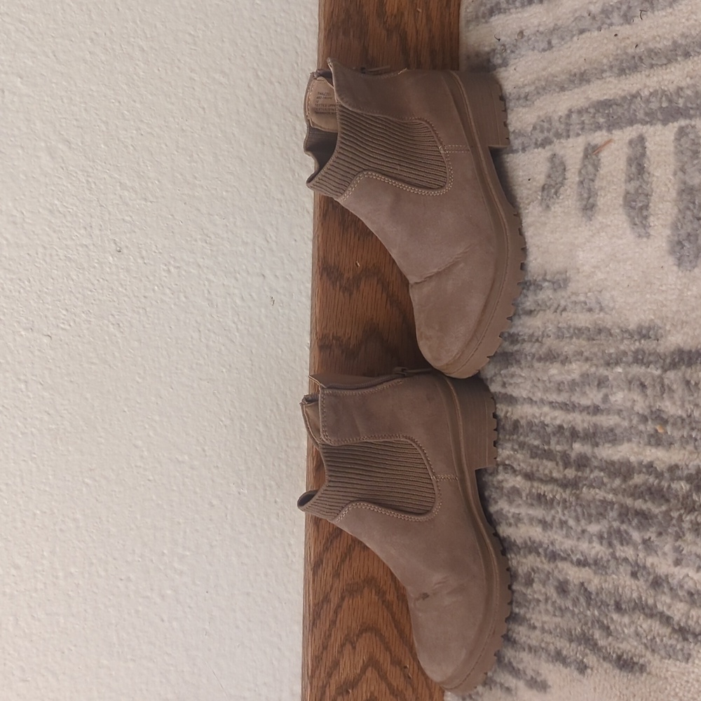 Girls Steve Madden boots size 12